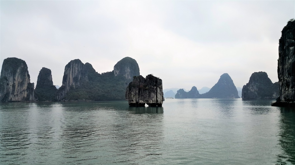 5HaLong-bay0011-1024x576 HaLong bay0011