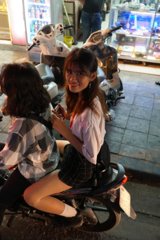 Dobrze, że nie zakładają spodni Dobrze, że nie zakładają spodni