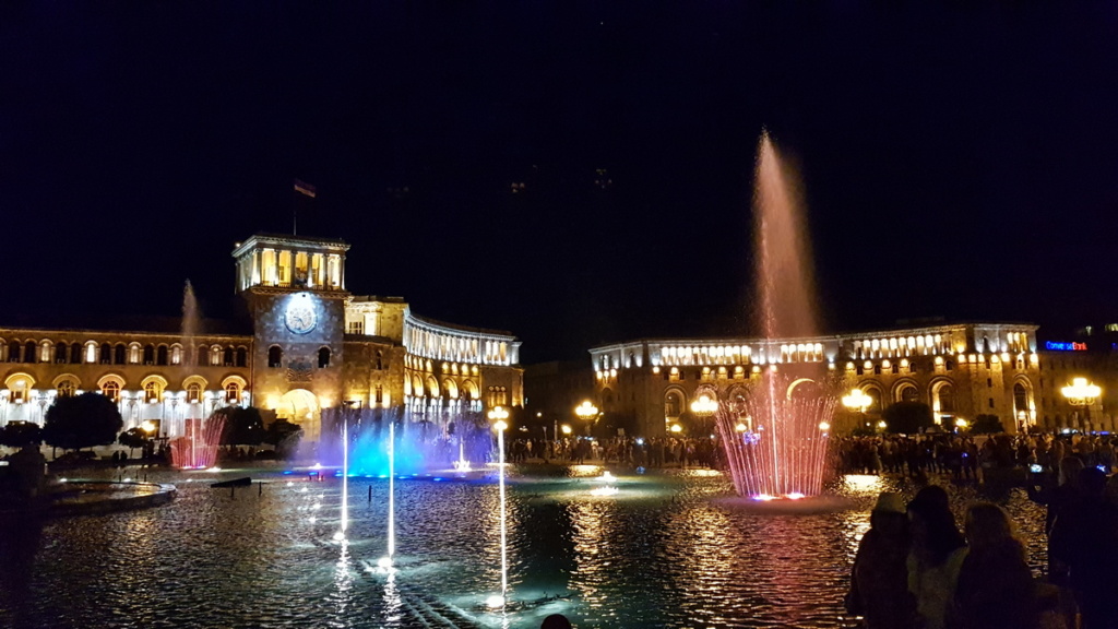 Plac Republiki - Fontanny