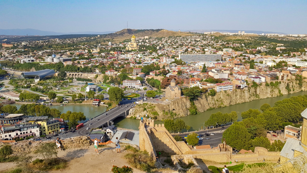 Widok z twierdzy Narikala