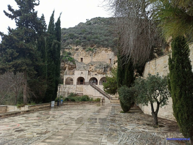 D5 Klasztor Neofita 0086m