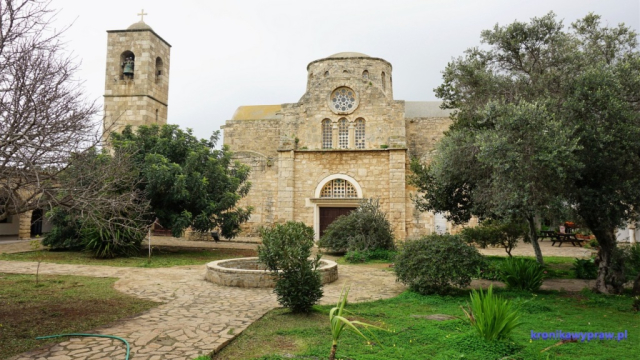 Dziedziniec monastyru św. Barnaby Dziedziniec monastyru św. Barnaby