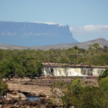 Widoki na Grand Sabana - w tle Roraima Widoki na Grand Sabana - w tle Roraima