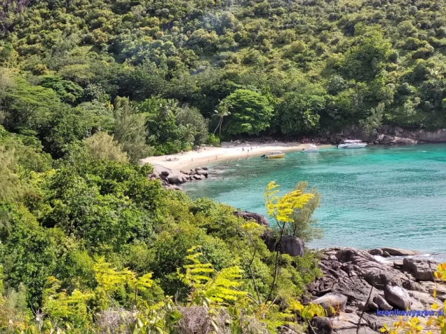 Anse Mayor
