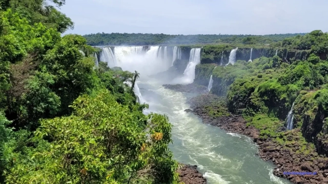 Brazylia wodospady Iguazu - widok na Gargante del Diablo