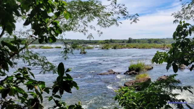 Brazylia wodospady Iguazu - widok z poziomu górnego