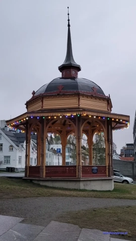 Godz. 0:20 - Biała Noc Polarna Norwegia2023-05-21_088