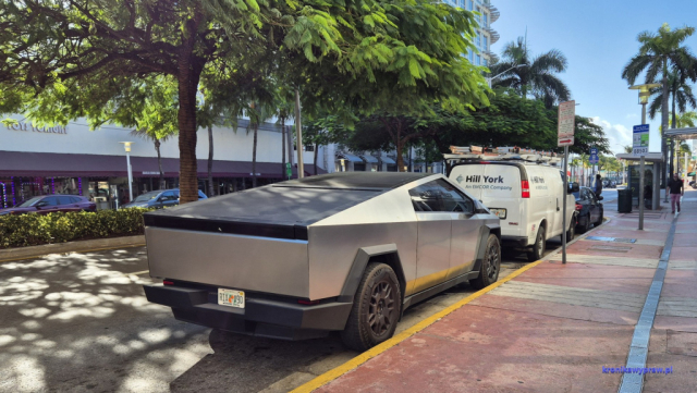 MiamiBeach20250215_091131